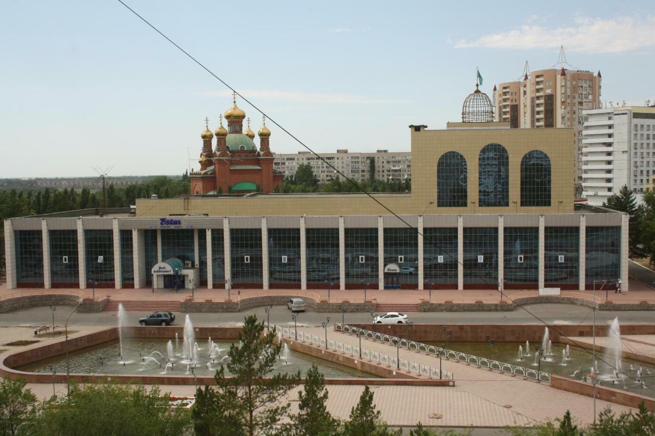 1-Комнатная Квартира На Набережной Pavlodar Eksteriør bilde