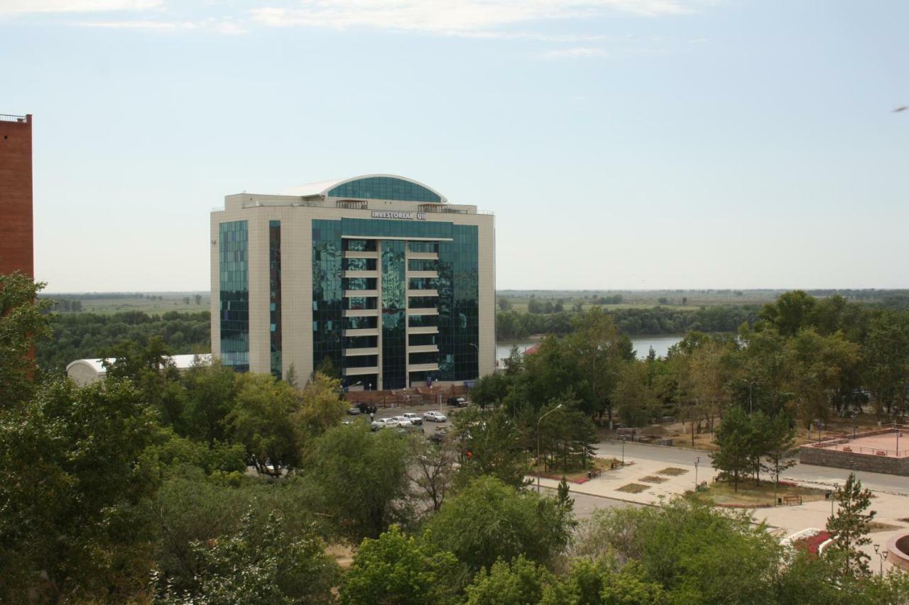 1-Комнатная Квартира На Набережной Pavlodar Eksteriør bilde